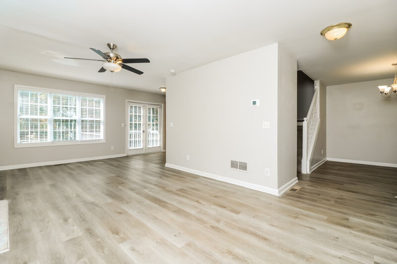 1,700/Mo, 9490 Pebble Creek Ct Villa Rica, GA 30180 Living Room View 2