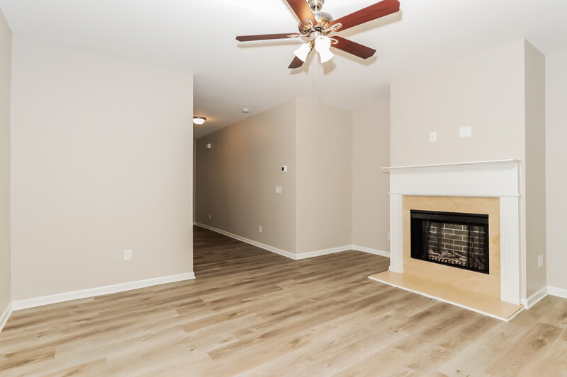 1,885/Mo, 262 Stillwood Dr Newnan, GA 30265 Living Room View 3