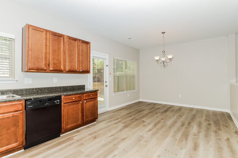 1,885/Mo, 262 Stillwood Dr Newnan, GA 30265 Kitchen View 3