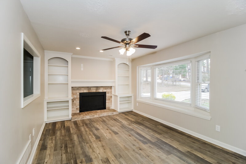 2,030/Mo, 5329 Monticello Dr Villa Rica, GA 30180 Living Room View