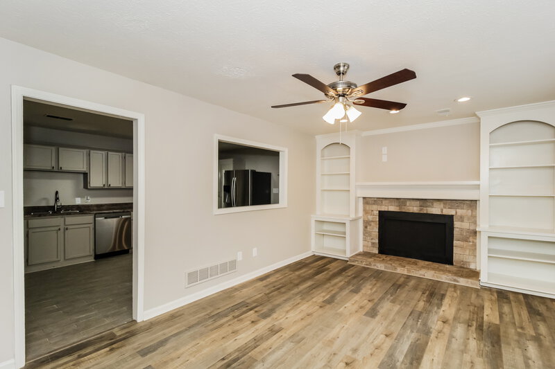 2,030/Mo, 5329 Monticello Dr Villa Rica, GA 30180 Living Room View 2