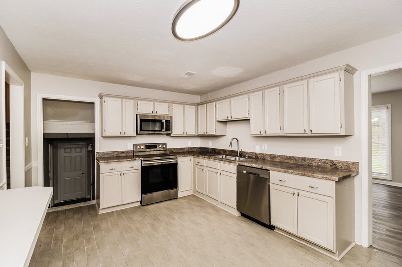 2,030/Mo, 5329 Monticello Dr Villa Rica, GA 30180 Kitchen View
