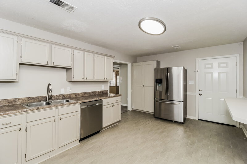 2,030/Mo, 5329 Monticello Dr Villa Rica, GA 30180 Kitchen View 2
