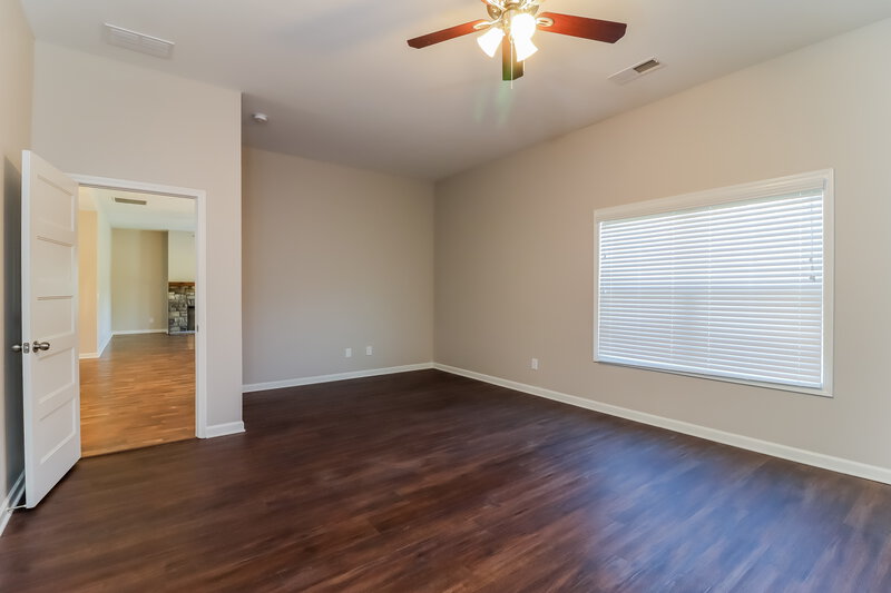 2,100/Mo, 356 Webster Lake Drive Temple, GA 30179 Main Bedroom View