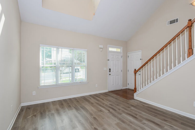 2,110/Mo, 186 Ridgemont Rd Canton, GA 30114 Living Room View