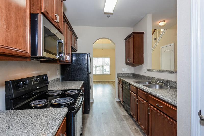 2,110/Mo, 186 Ridgemont Rd Canton, GA 30114 Kitchen View 2
