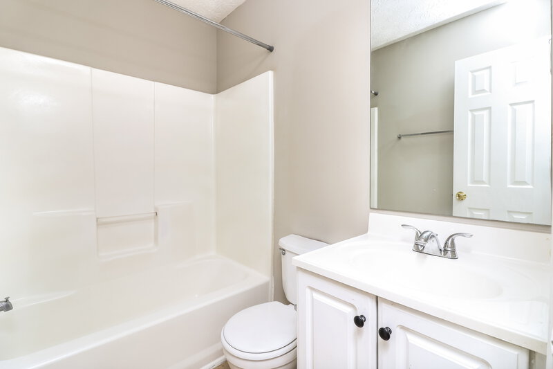 2,435/Mo, 13477 Aventide Ln Alpharetta, GA 30004 Bathroom View