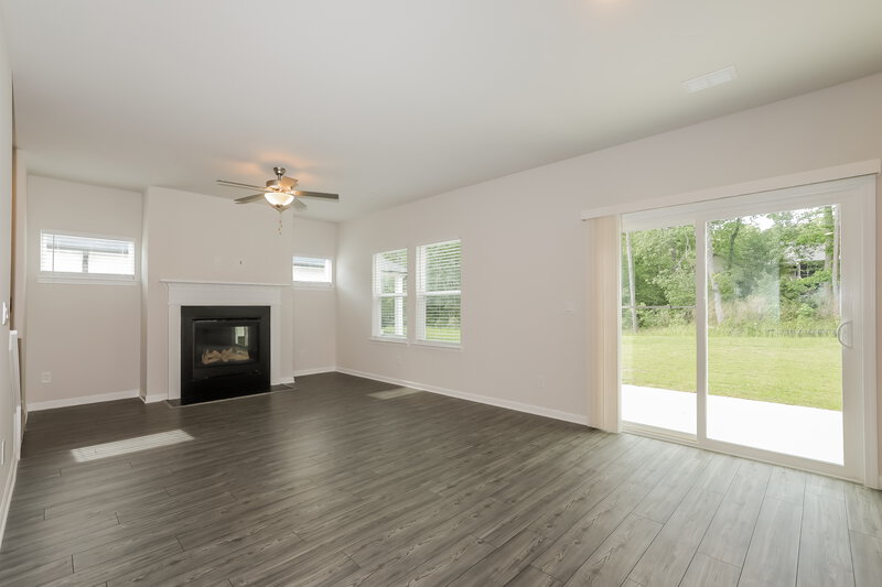 3,230/Mo, 165 Longleaf St Dawsonville, GA 30534 Living Room View