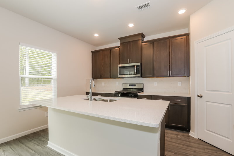 3,230/Mo, 165 Longleaf St Dawsonville, GA 30534 Kitchen View