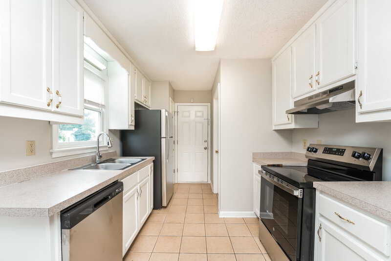 2,590/Mo, 2399 Morning Dew Pl Lawrenceville, GA 30044 Kitchen View