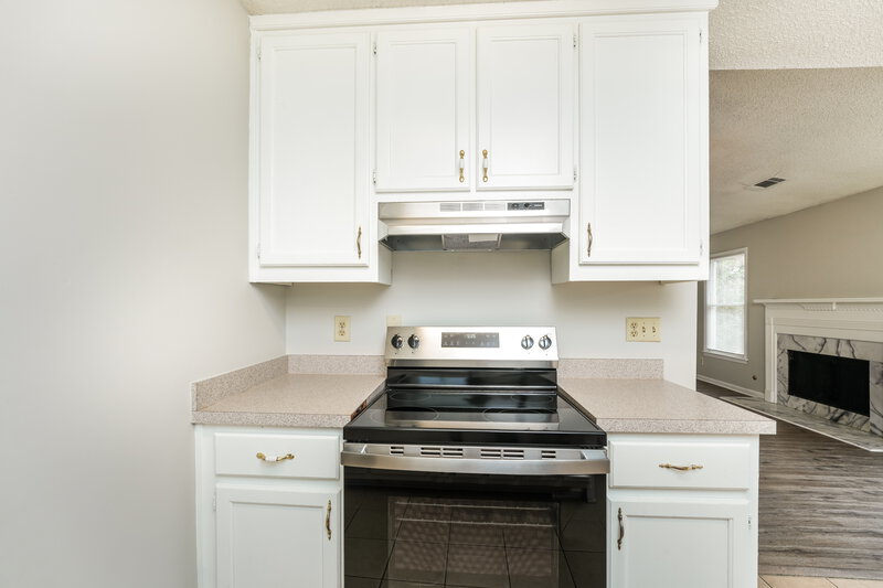 2,590/Mo, 2399 Morning Dew Pl Lawrenceville, GA 30044 Kitchen View 2