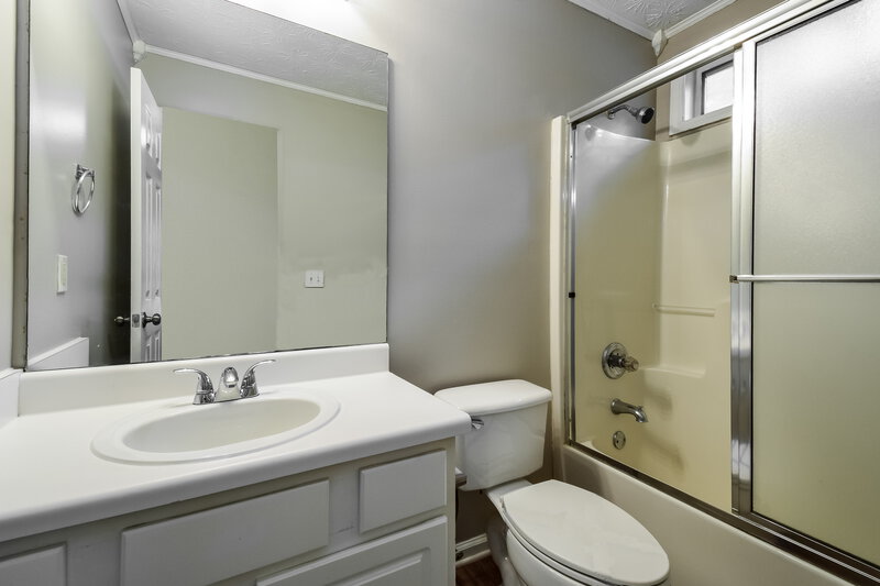 1,920/Mo, 1016 Fishback Way Sugar Hill, GA 30518 Bathroom View