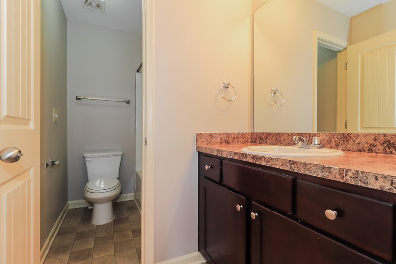 1,850/Mo, 50 Vivid Ln Dallas, GA 30132 Bathroom View