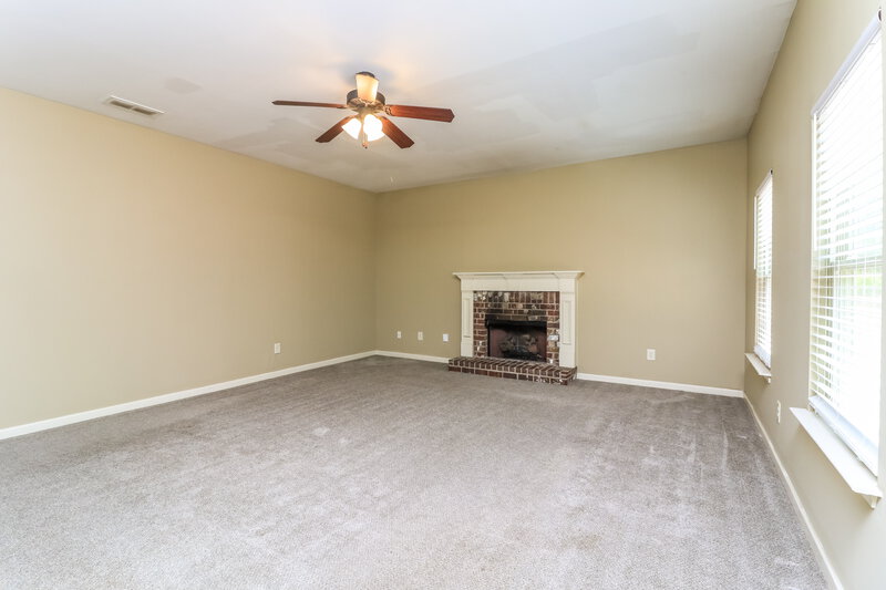 1,850/Mo, 132 Brightondale Blvd Dallas, GA 30132 Living Room View