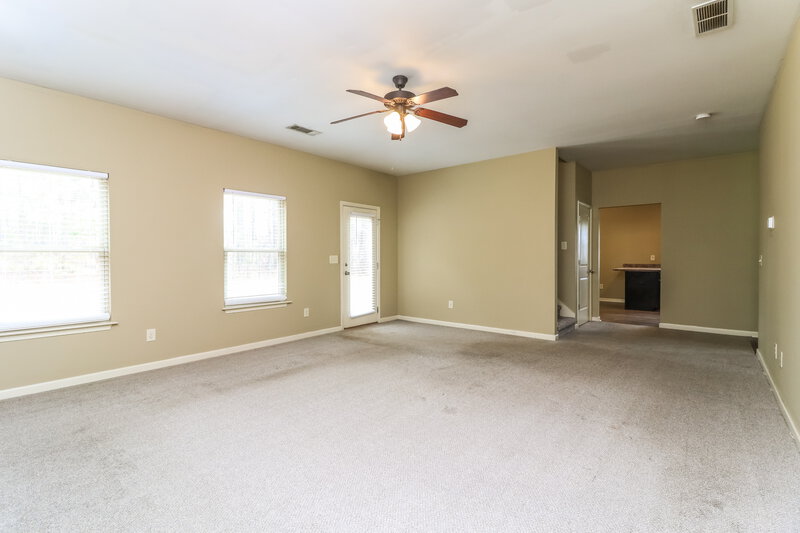 1,850/Mo, 132 Brightondale Blvd Dallas, GA 30132 Living Room View 3