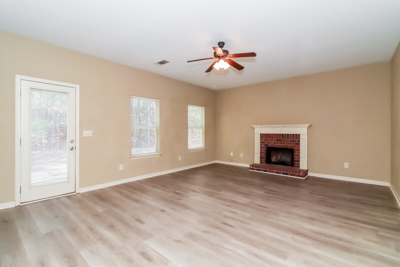 1,780/Mo, 190 Brightondale Blvd Dallas, GA 30132 Living Room View