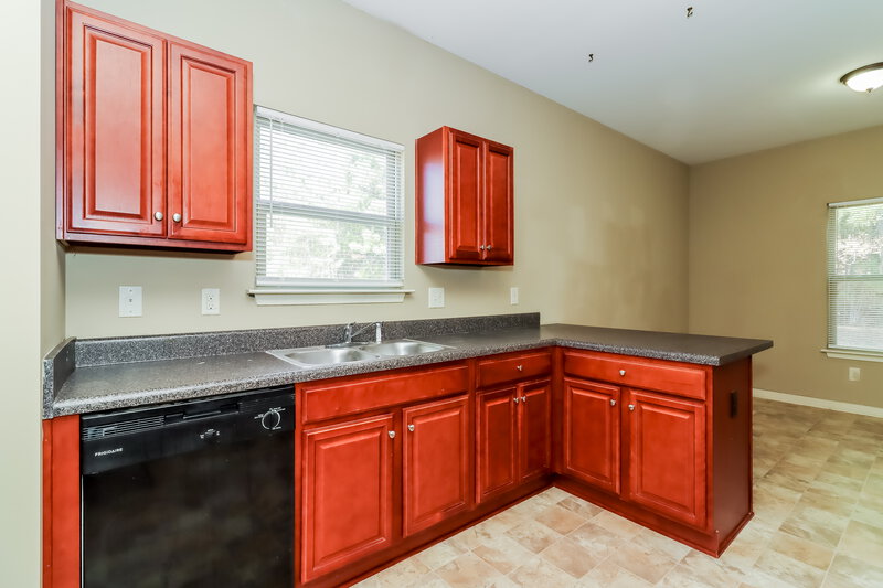 1,780/Mo, 190 Brightondale Blvd Dallas, GA 30132 Kitchen View
