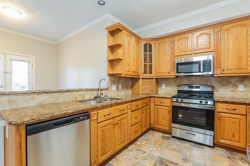 2,440/Mo, 790 Brand South Trl Lawrenceville, GA 30046 Kitchen View