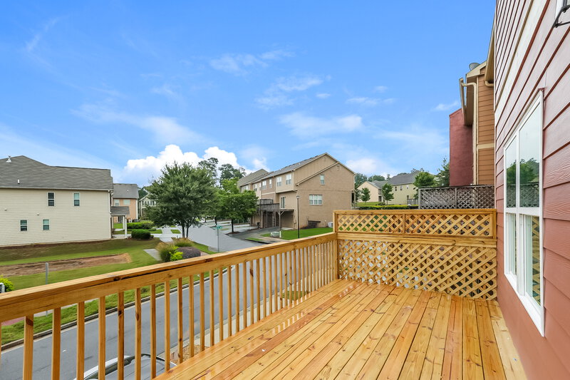 2,380/Mo, 2239 Baywood Tree Ln Snellville, GA 30078 Deck View