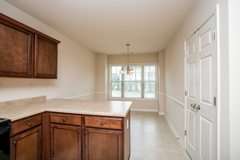 3,270/Mo, 2279 Baywood Tree Ln Snellville, GA 30078 Kitchen View 3
