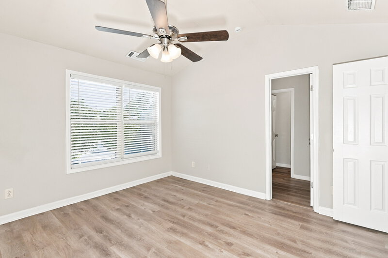 1,825/Mo, 2259 Baywood Tree Ln Snellville, GA 30078 Primary Bedroom View 2
