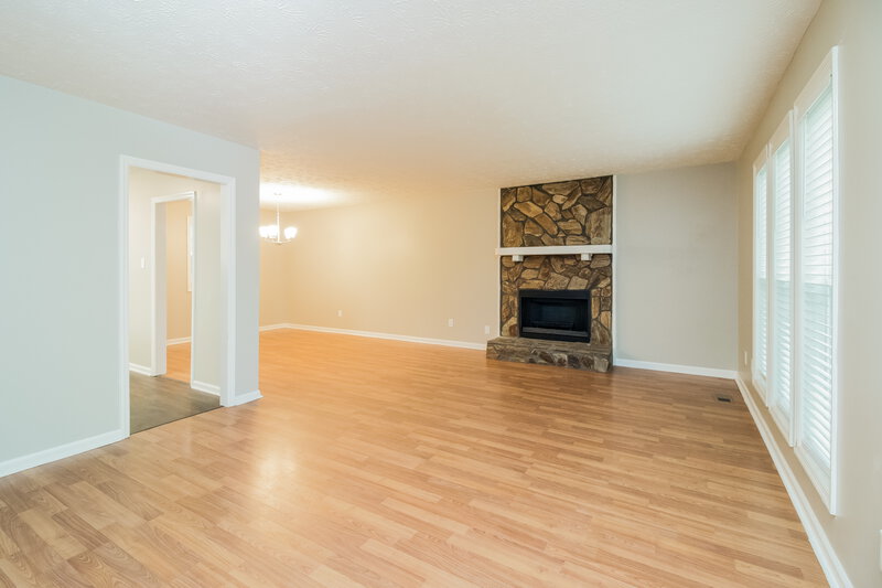 1,950/Mo, 6799 Ivy Log Dr Austell, GA 30168 Living Room View