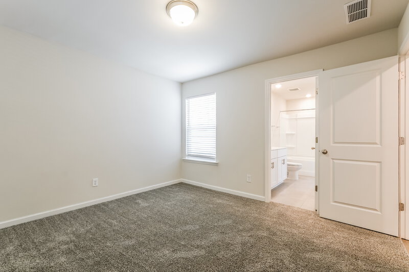 2,260/Mo, 1632 Villageside Ct Lawrenceville, GA 30043 Bedroom View