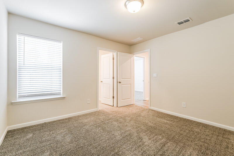 2,260/Mo, 1632 Villageside Ct Lawrenceville, GA 30043 Bedroom View 2