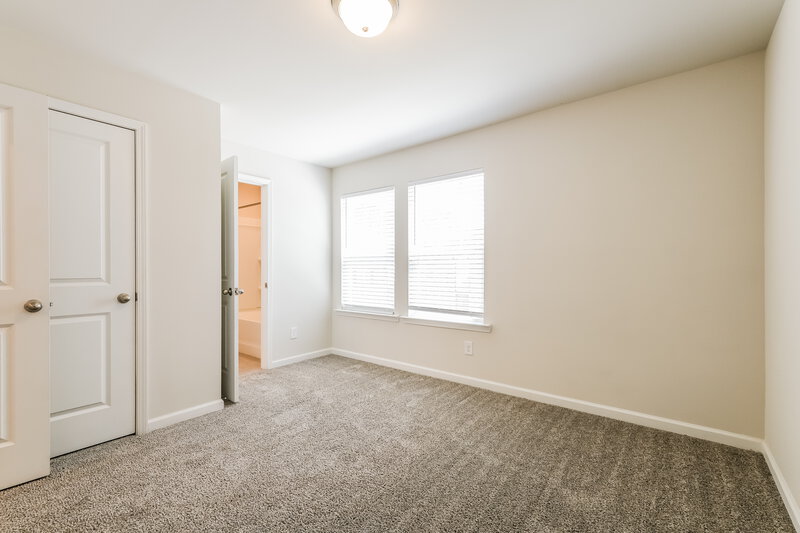 2,260/Mo, 1632 Villageside Ct Lawrenceville, GA 30043 Bedroom View 3