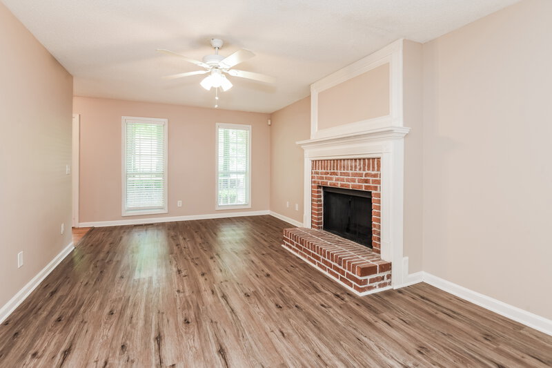 1,875/Mo, 2648 Loring Rd NW Kennesaw, GA 30152 Living Room View