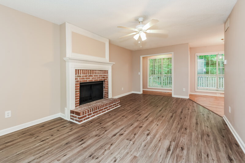 1,875/Mo, 2648 Loring Rd NW Kennesaw, GA 30152 Living Room View 4
