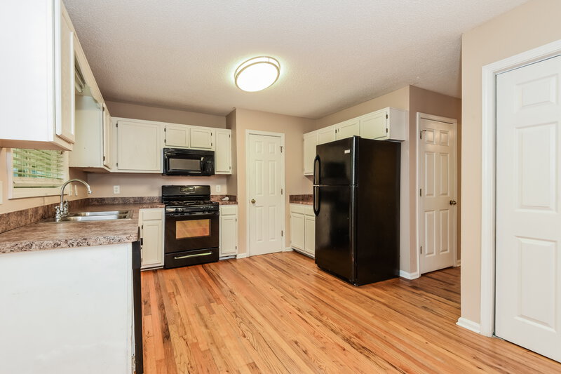 1,875/Mo, 2648 Loring Rd NW Kennesaw, GA 30152 Kitchen View