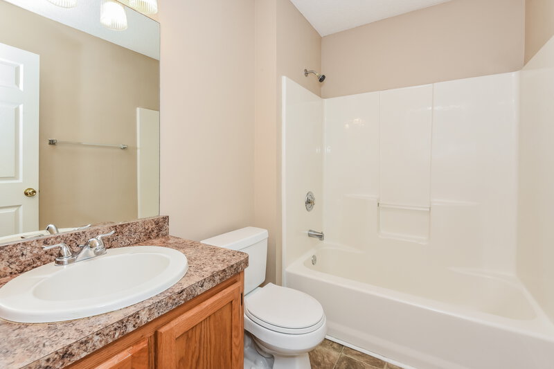 1,875/Mo, 2648 Loring Rd NW Kennesaw, GA 30152 Bathroom View