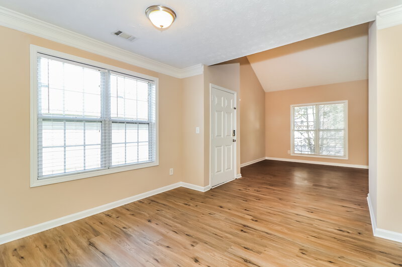 1,835/Mo, 2345 Oakland Spring Dr Snellville, GA 30039 Living Room View