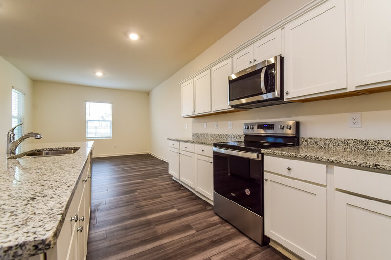 2,115/Mo, 69 Bentwater Way Hoschton, GA 30548 Kitchen View 2