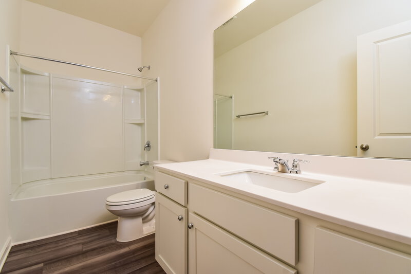 2,115/Mo, 69 Bentwater Way Hoschton, GA 30548 Bathroom View 2