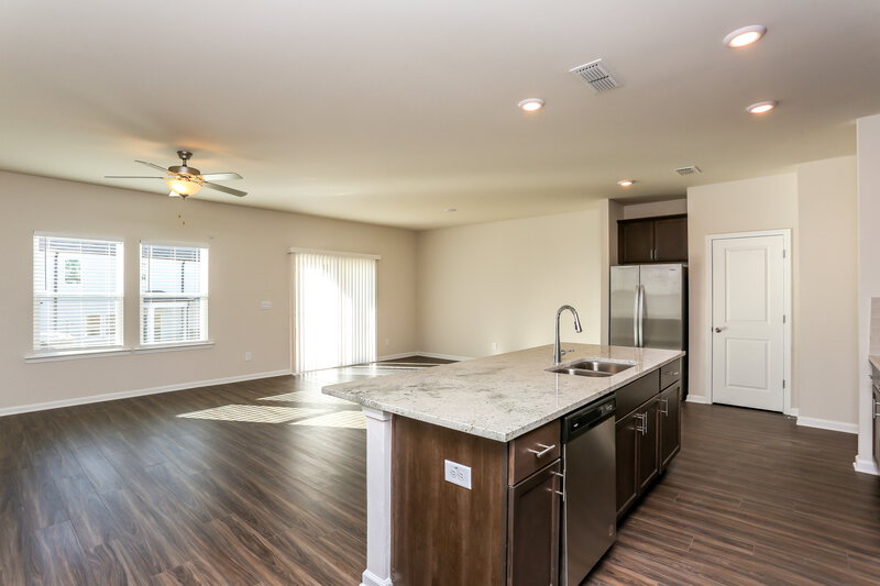 2,605/Mo, 1137 Sunny Lake Dr Lawrenceville, GA 30043 Kitchen View