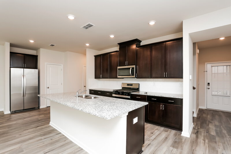 2,460/Mo, 1157 Sunny Lake Dr Lawrenceville, GA 30043 Kitchen View