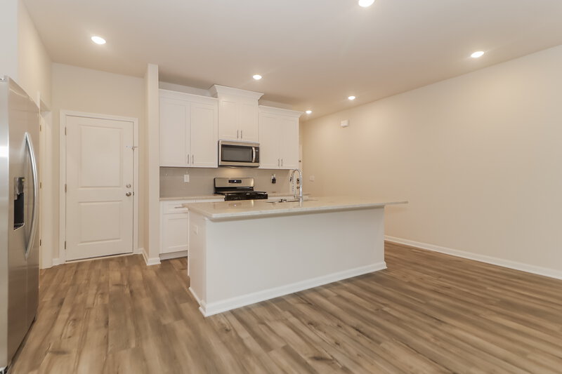 2,320/Mo, 1565 Villageside Ct Lawrenceville, GA 30043 Kitchen View 3