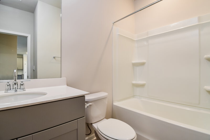 2,745/Mo, 5854 Union Grove Dr Braselton, GA 30517 Bathroom View 2