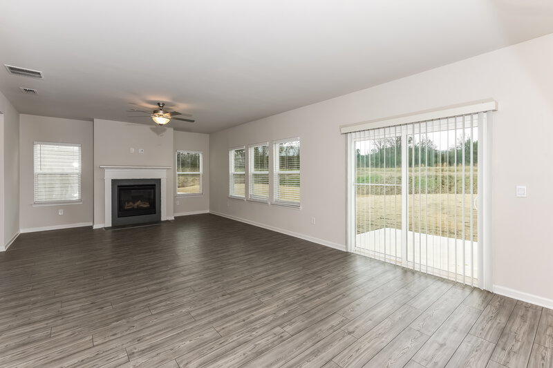 2,325/Mo, 5915 Green Ash Ct Braselton, GA 30517 Living Room View