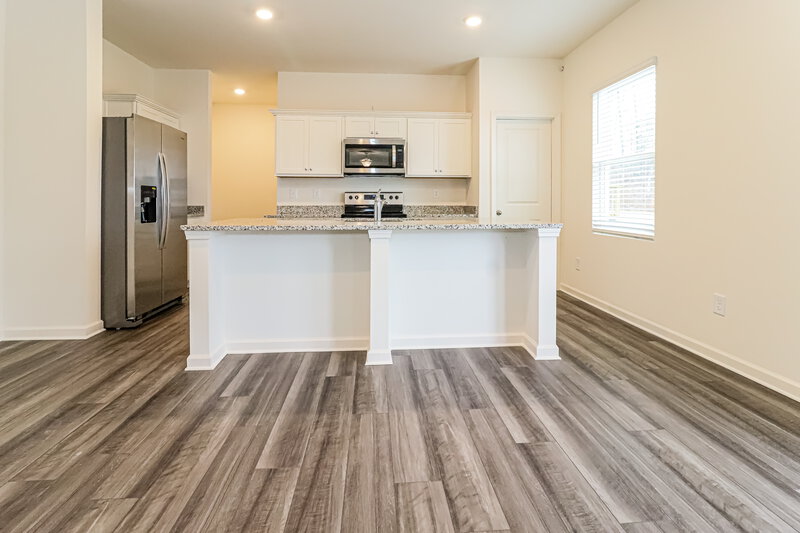 1,960/Mo, 103 Bentwater Way Hoschton, GA 30548 Kitchen View