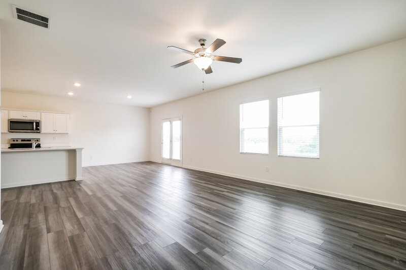 2,240/Mo, 132 Bentwater Way Hoschton, GA 30548 Living Room View 2