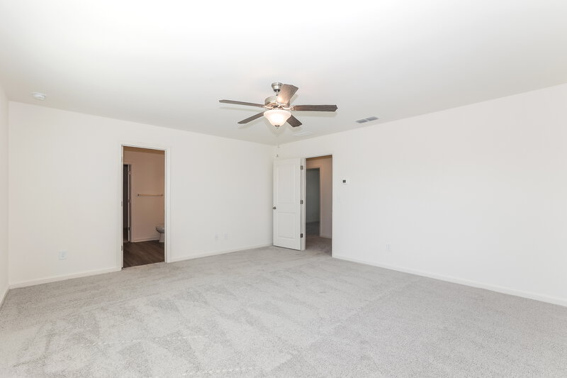 2,215/Mo, 132 Bentwater Way Hoschton, GA 30548 Main Bedroom View