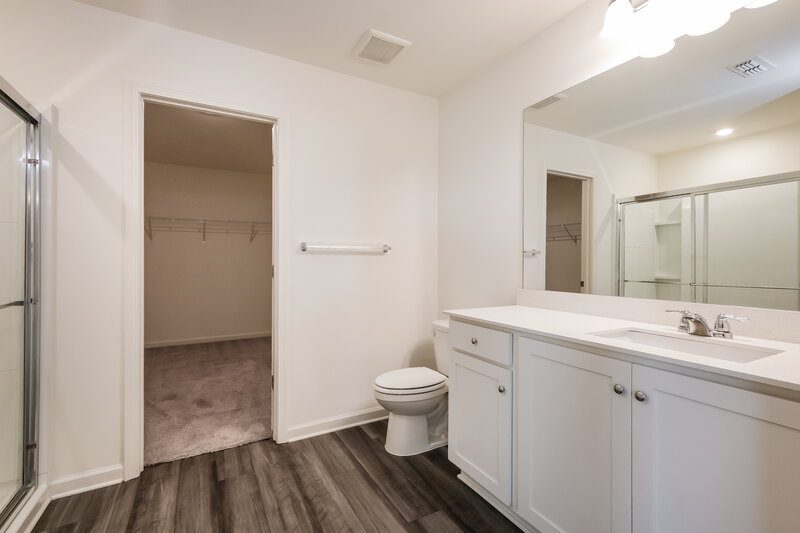 2,240/Mo, 132 Bentwater Way Hoschton, GA 30548 Bathroom View