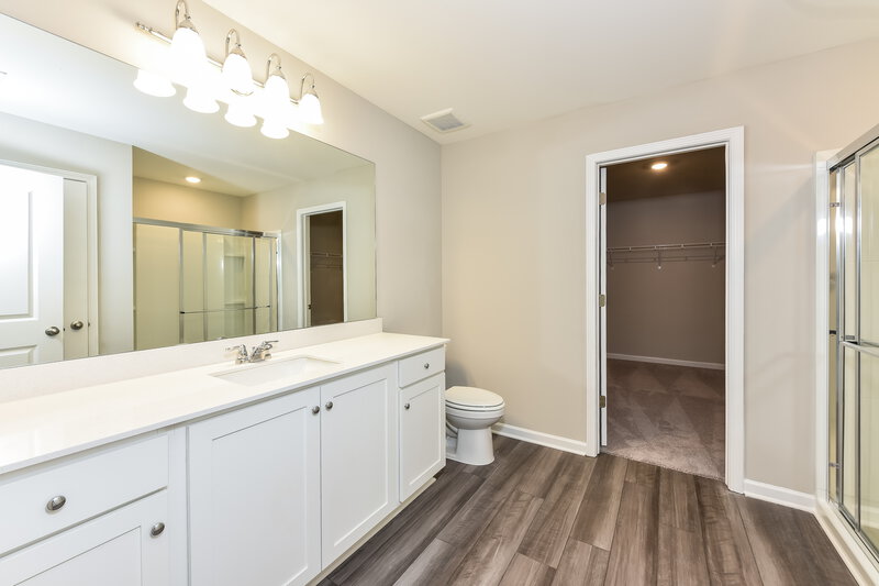 3,220/Mo, 12 Streamview Hoschton, GA 30548 Main Bathroom View