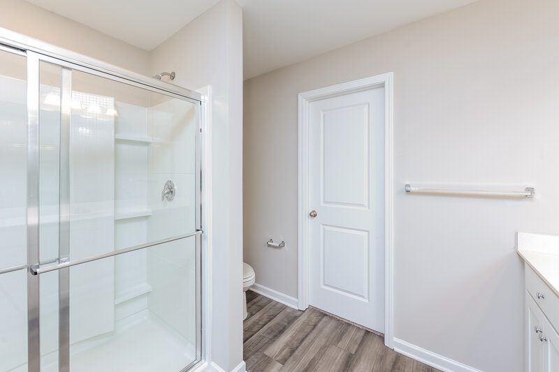 2,225/Mo, 198 Pond Court Hoschton, GA 30548 Main Bathroom View 2