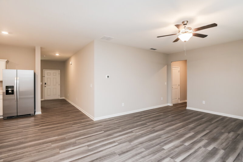 2,365/Mo, 265 Pond Court Hoschton, GA 30548 Living Room View