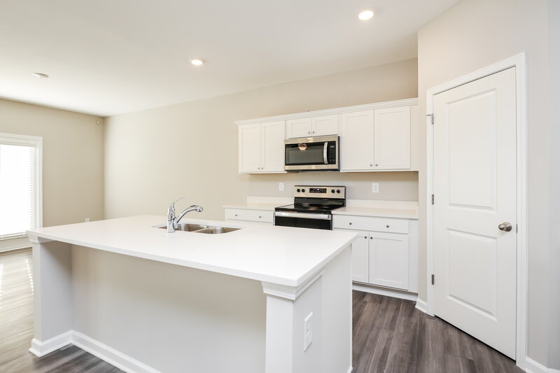 3,110/Mo, 26 Streamview Hoschton, GA 30548 Kitchen View