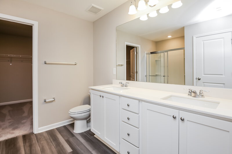3,110/Mo, 26 Streamview Hoschton, GA 30548 Main Bathroom View